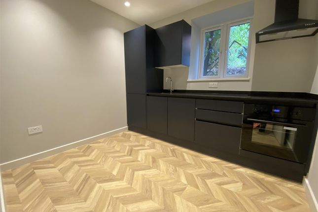 Flat 3 Anerley 1.Jpg