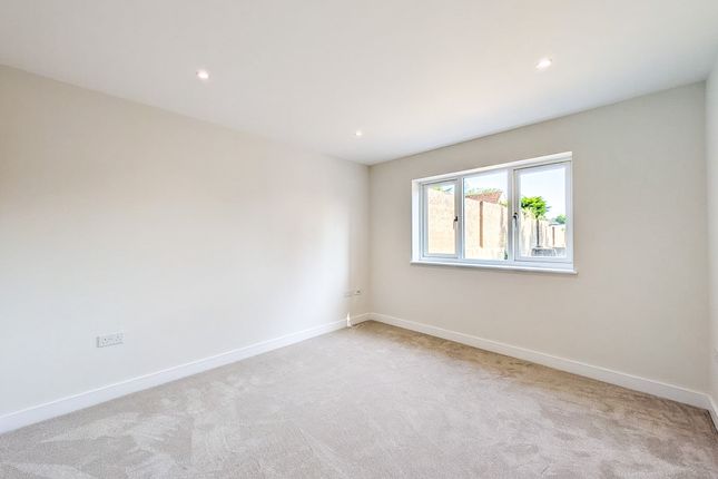 6, Haywards Heath photo 2