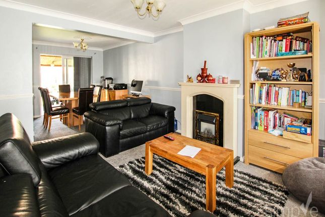 Attlee Road, Hayes Middlesex photo 5