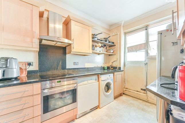 Hatherley Grove, Westbourne Grove photo 3