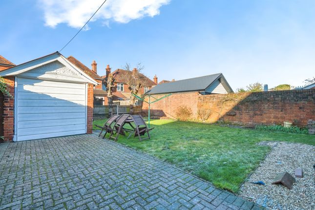 Detached house for sale in Lumsden Avenue, Shirley, Southampton