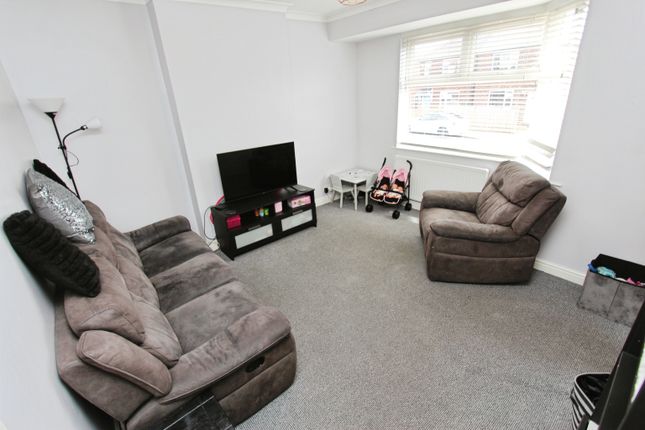 19, School Lane, Chilwell photo 4