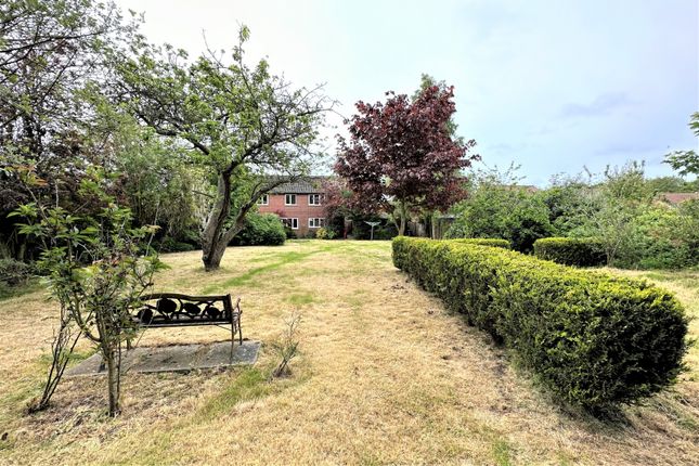 20, Bracecamp Close, Ormesby photo 2