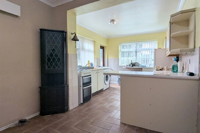 23, Ormskirk Road, Upholland photo 4