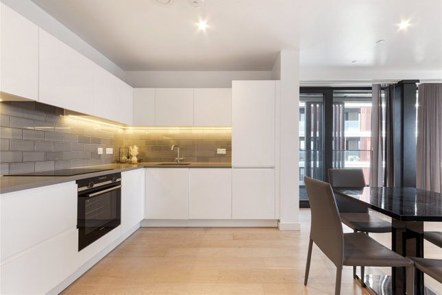 2-bed house on 51, Marco Polo House, Royal Wharf, £580,000