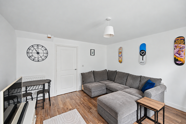 6, Ewart Place, Rugby photo 4