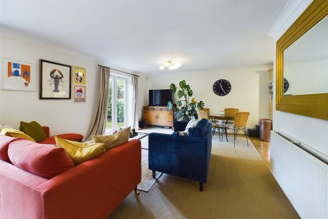 Flat for sale in Wade Court, Cheltenham, Gloucestershire