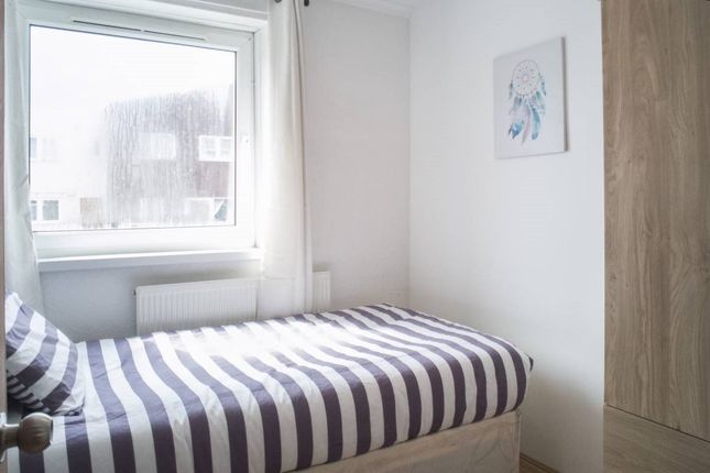 Thumbnail Room to rent in Wager Street, London