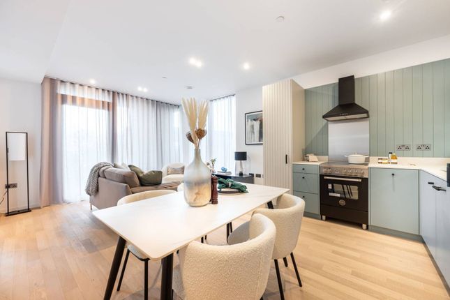 Flat for sale in The Brentford Project, Brentford