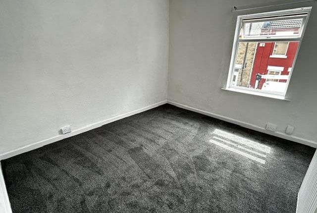 35, Victoria Road, Mexborough photo 5