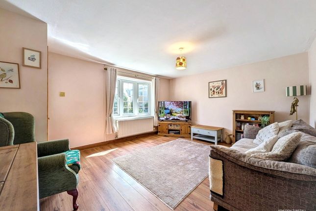 153, Mill Hill, Cleator Moor photo 3