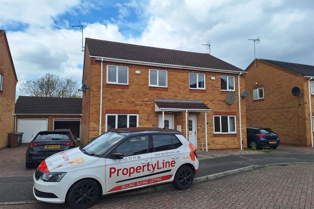 Thumbnail Property to rent in Lyvelly Gardens, Peterborough