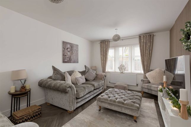 11 Ramslack Street, Balerno Edinburgh photo 2
