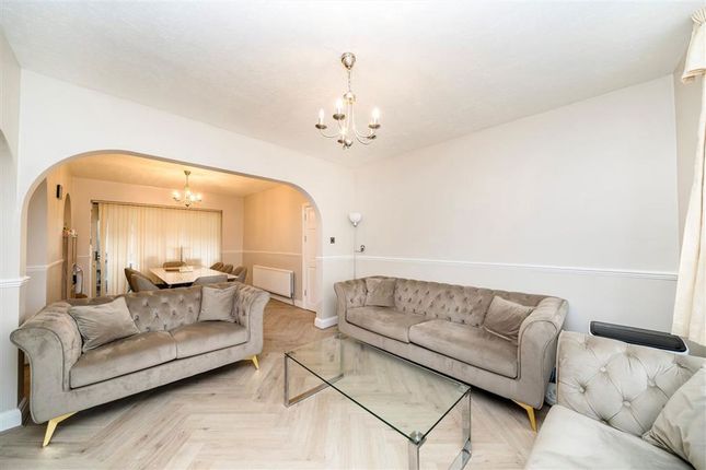 102, Wricklemarsh Road, London photo 2
