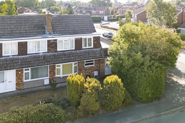 2, Moorfield Way, Wilberfoss photo 2