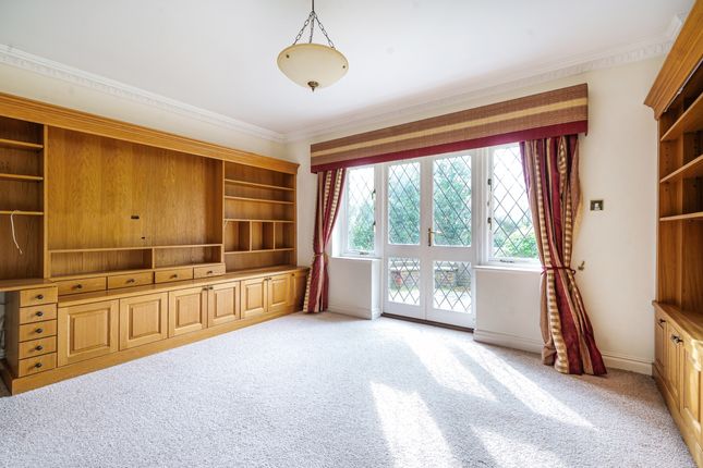 Detached house to rent in The Clump, Rickmansworth