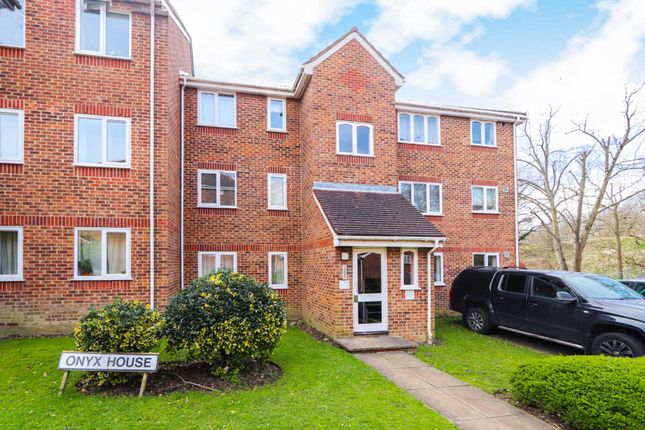 Flat for sale in Onyx House, Percy Gardens, Worcester Park