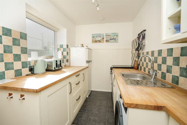 86, Irsha Street, Bideford photo 3