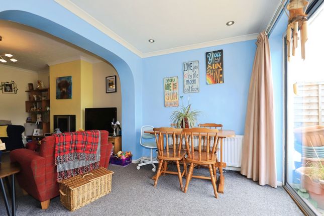 11, Delaware Avenue, Wolverhampton photo 4