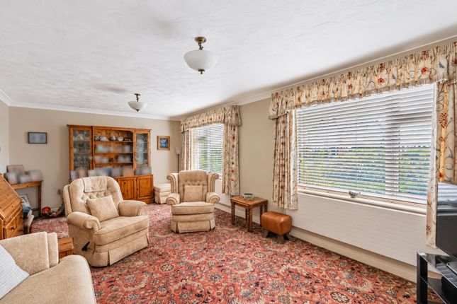 12, Mill Hill Drive, York photo 2