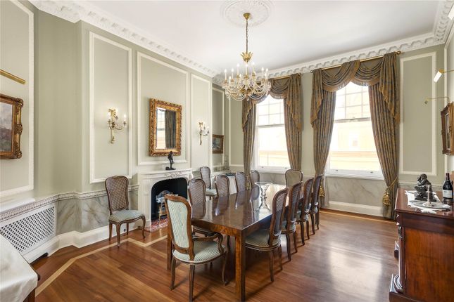 Flat 46,, Albert Court Central Block, London photo 3