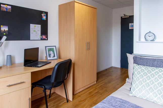 Thumbnail Room to rent in Clasketgate, Lincoln