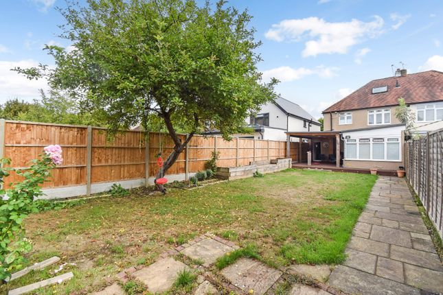 42, Chiltern Road, Burnham photo 4
