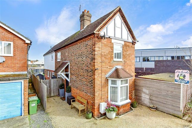 Thumbnail Detached house for sale in Lucknow Road, Paddock Wood, Tonbridge, Kent