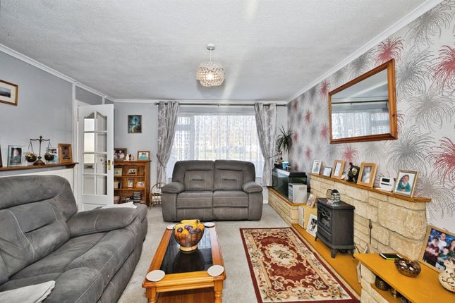15, Seaborough View, Crewkerne photo 3