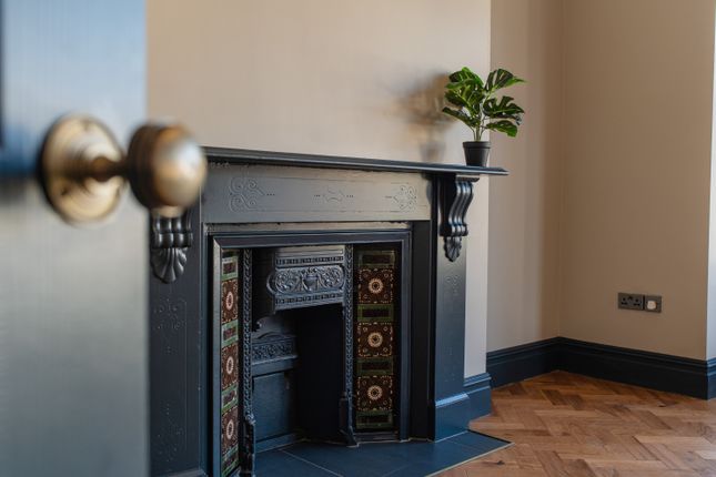 14, Hickman Road, Penarth photo 3