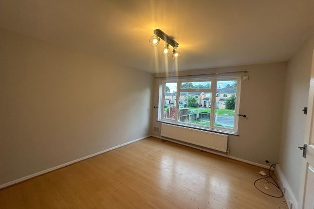 6, Kirkby Close, Pontefract photo 2