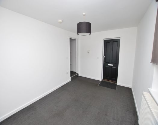 Flat to rent in Church Road, Linslade, Leighton Buzzard