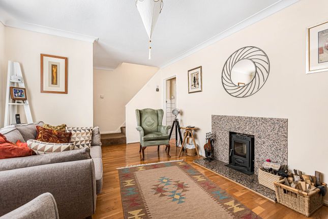 4 Frampton Road, Potters Bar photo 4