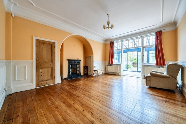 Grovelands Road, London photo 3