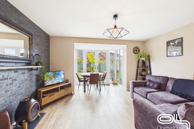 42, Avondale Circle, Stafford photo 3