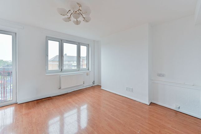 Armfield Crescent, Mitcham photo 4