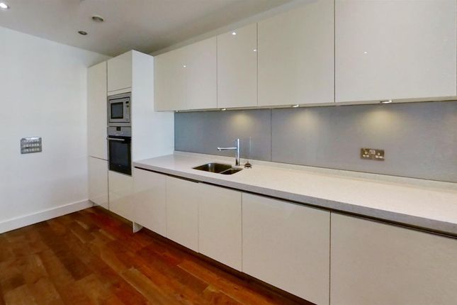 Thumbnail Flat to rent in Nelson Street, London