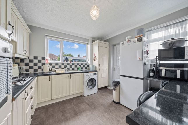 48 Sunnyside Road, Wigan photo 4