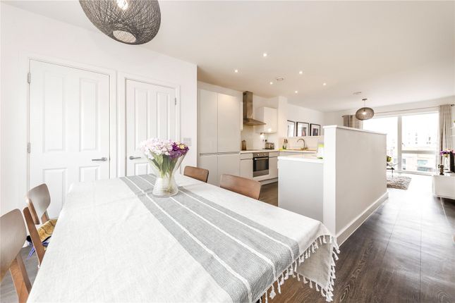 Thumbnail Flat to rent in Peartree Way, Greenwich