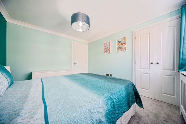 23, Darwin Close, Milton Keynes photo 4