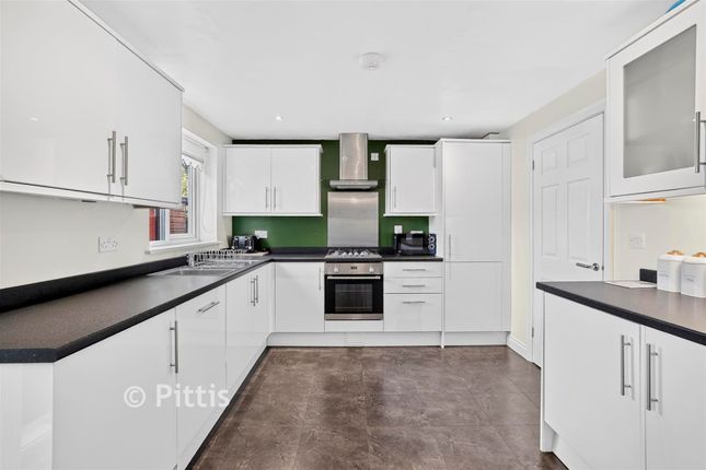 24, Newbridge Close, Shanklin photo 4
