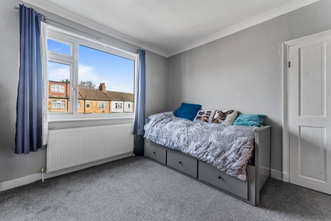 Terraced house for sale in Harwood Avenue, Mitcham