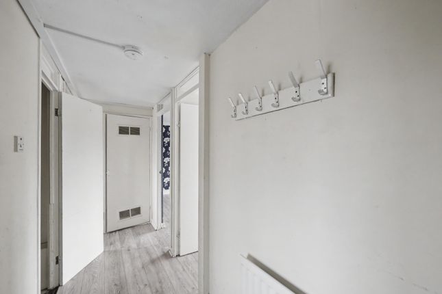 119 Raccoon Way, Middlesex photo 2