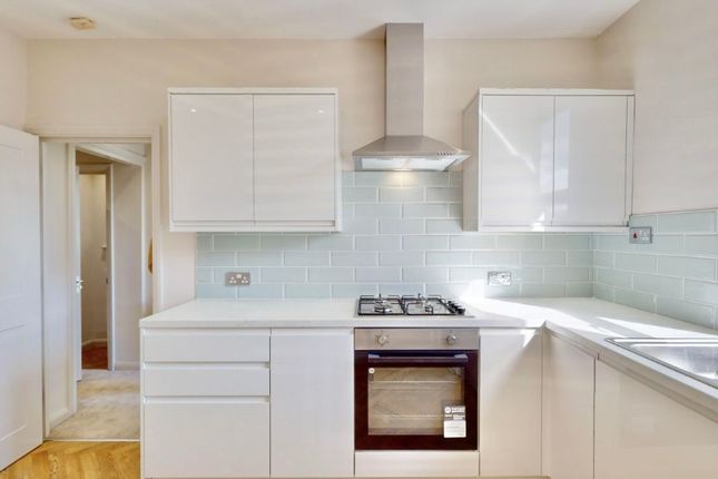 Flat to rent in Stanley Road, South Woodford