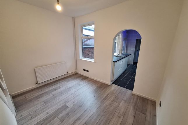 16, Hastings Road, Coventry photo 4