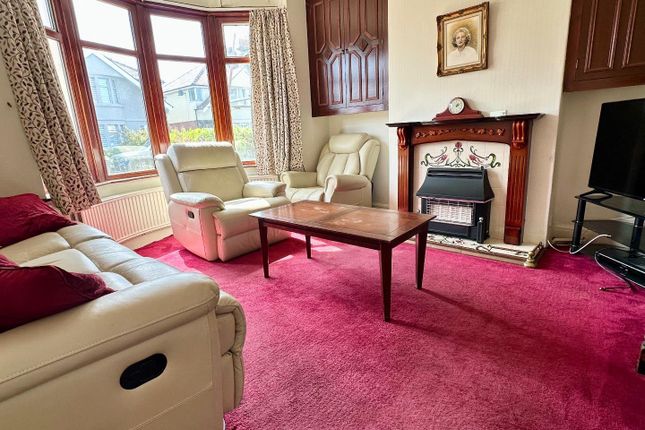 31, Faringdon Avenue, Blackpool photo 2