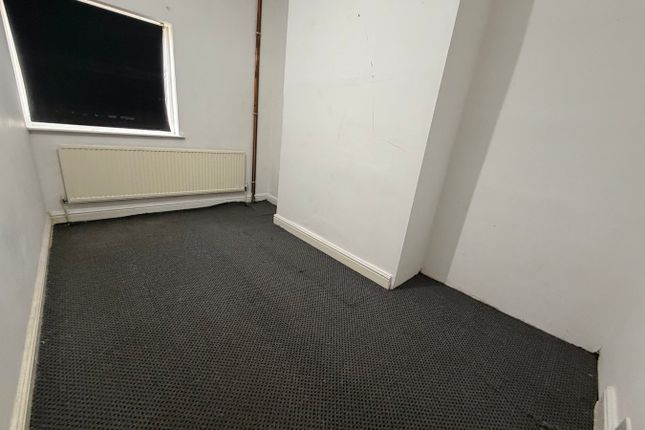 1, Cliff Avenue, Salford photo 4