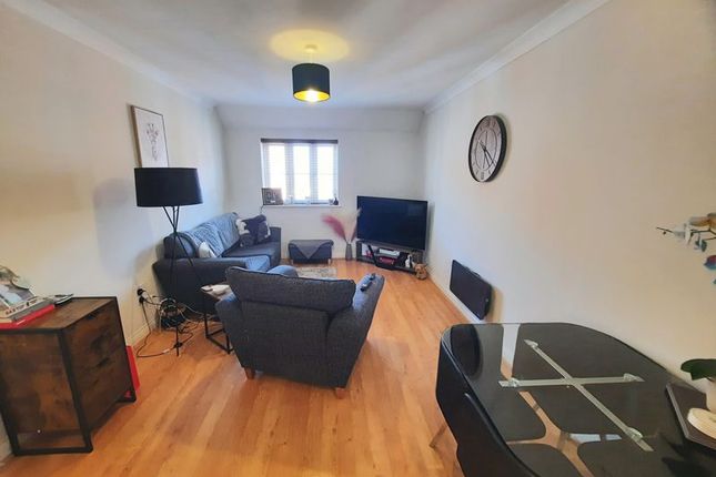 Flat for sale in Paulls Close, Martock