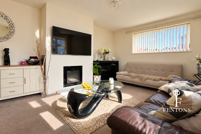 2, Woodberry Way, Walton-on-the-Naze photo 3