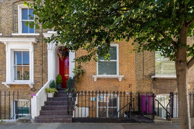 Thumbnail Flat for sale in Kenilworth Road, London